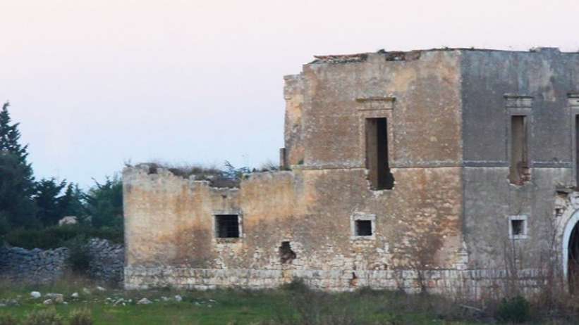 La Storia La Storia